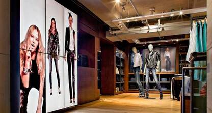 Incorporar un videowall LG en tu estrategia publicitaria puede ser la clave para captar la atención de tu audiencia