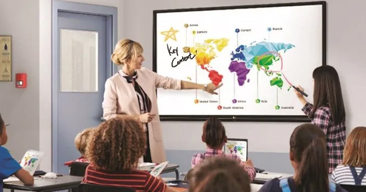 LG presenta su primera pantalla interactiva para entornos educativos