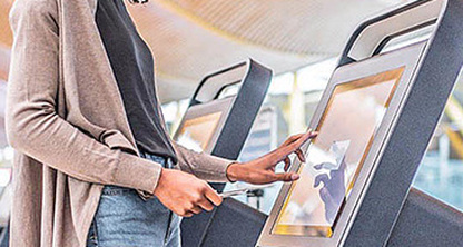 Kioscos Digitales: Satisfacción con el Toque de un Botón... o Dos